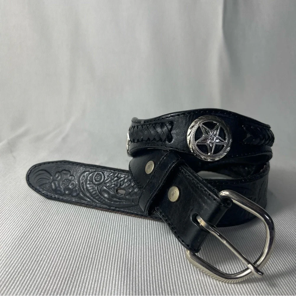 Silver Western Concho Cowboy Belt Black Tooled
Braided Leather Sz 44 - Picture 3 of 14